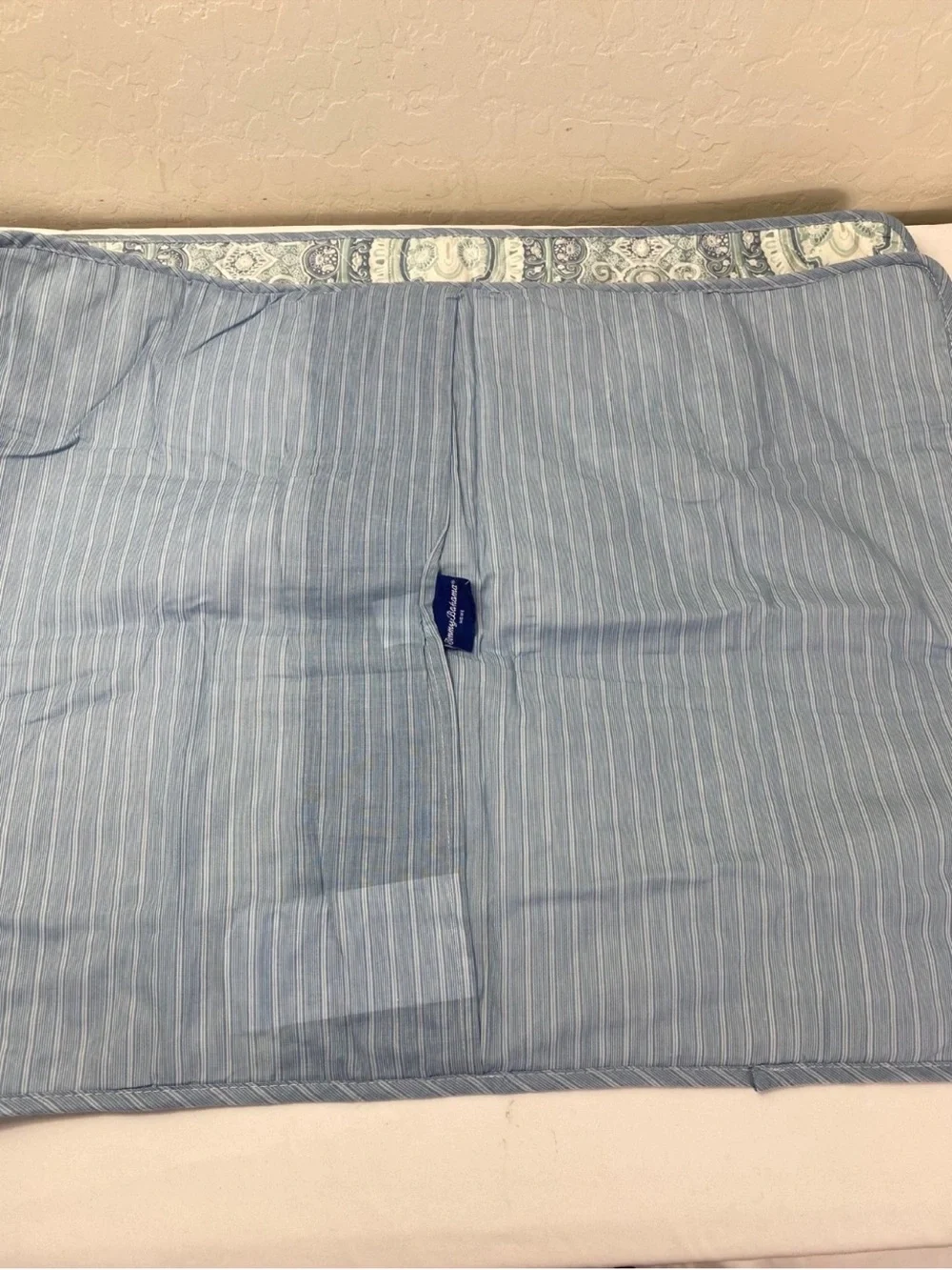 Tommy Bahama blue /aqua green Queen pillow shams 3